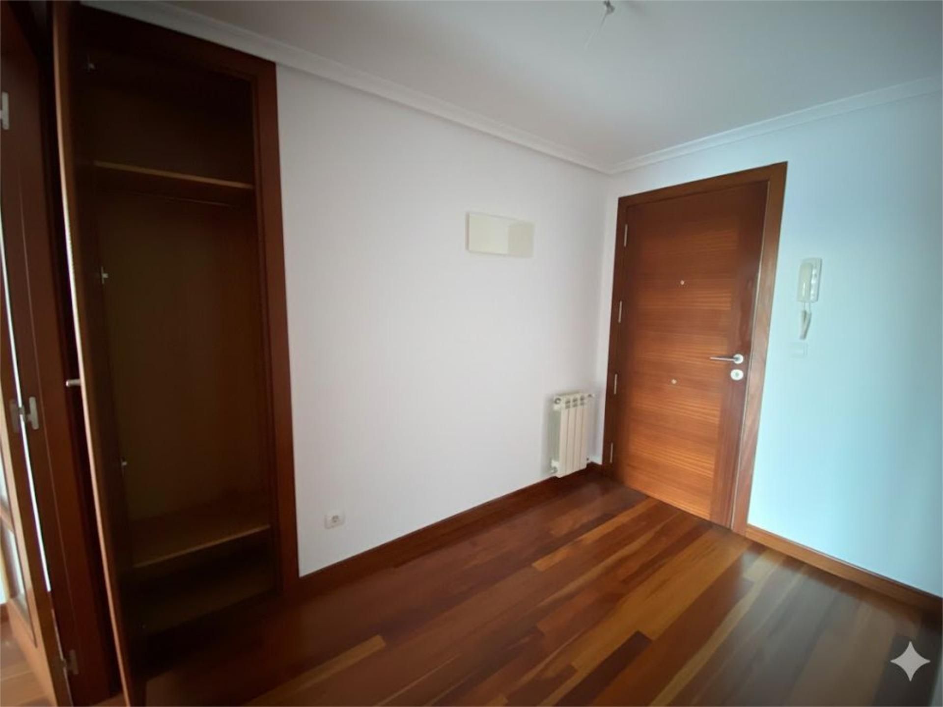 Piso en  Calle Francisco Tomás y Valiente 1 - Foto 5