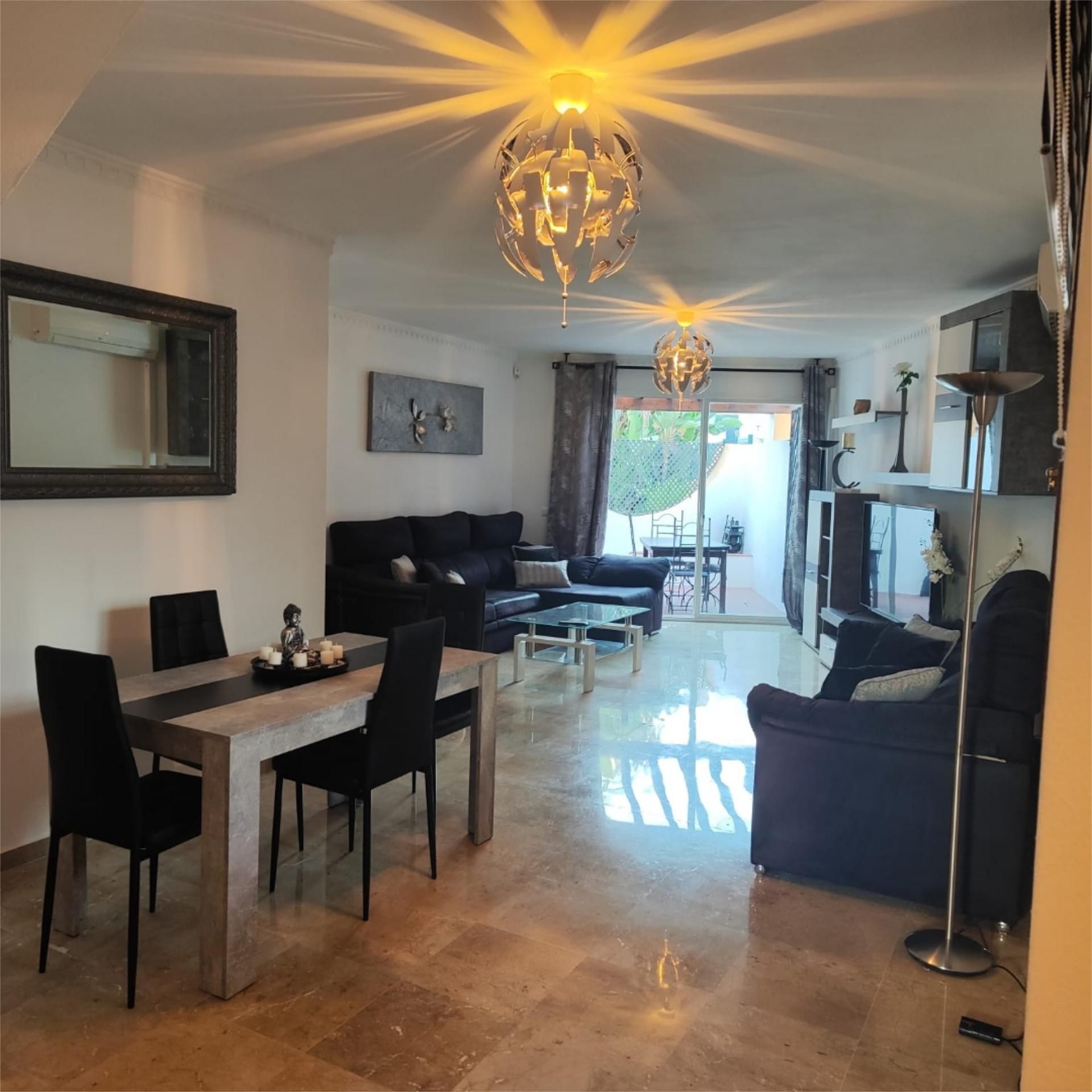 Chalet en  Urbanización Altos del Rodeo 10 - Foto 1