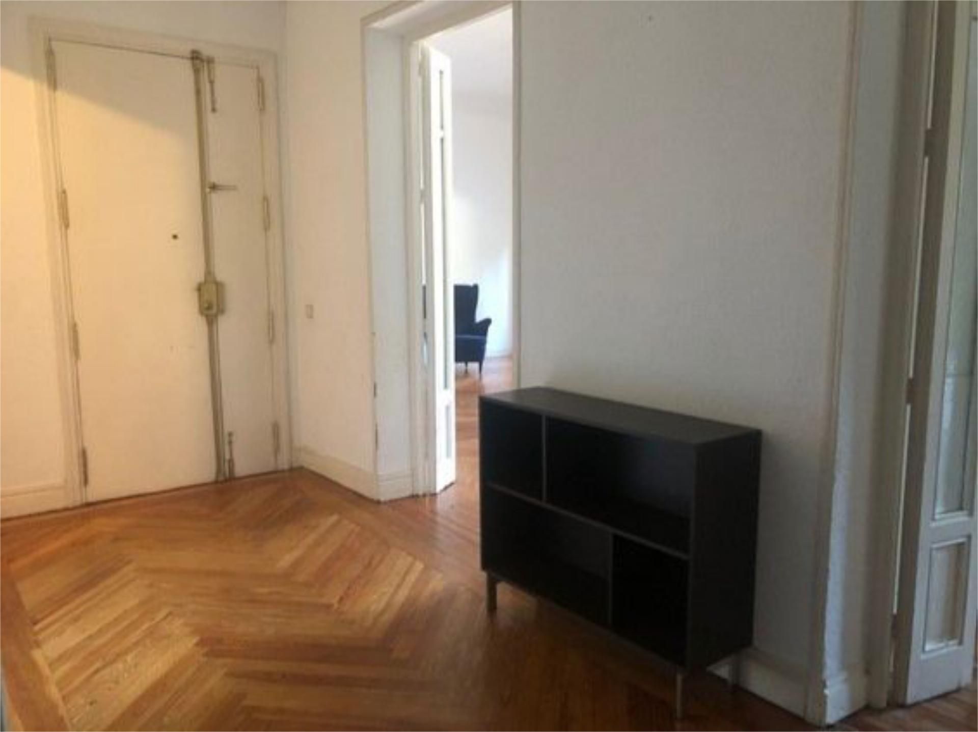 Piso en  Avenida de Menéndez Pelayo 19 - Foto 5