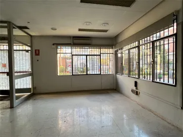 Local comercial en  Plaza de la Constitución - Foto 3