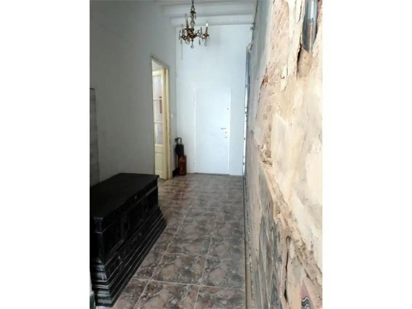 Casa adosada en  Carrer de Jovellanos 1 - Foto 3
