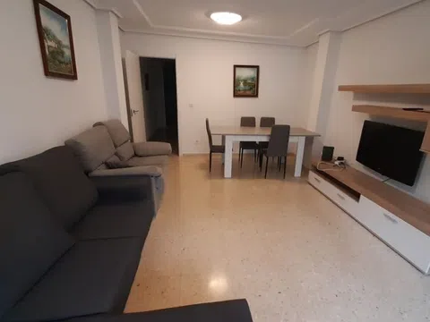 Piso en avenida de Benidorm, 9