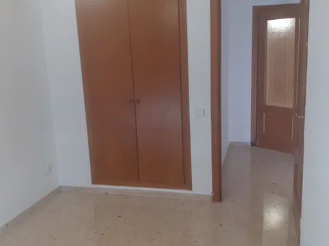 Piso en a dar. Del Puerto, 64