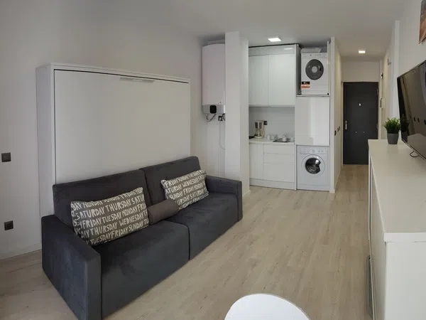 Estudio en avenida Benalmádena, 43
