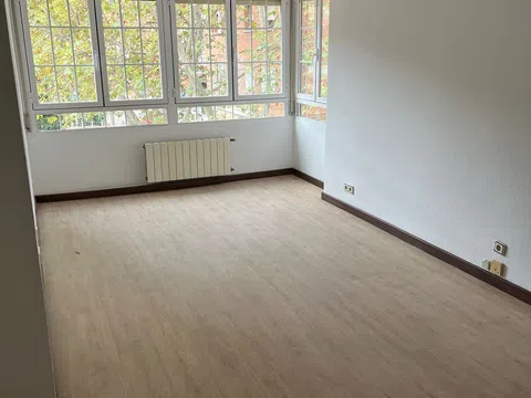 Piso en calle del Parque Eugenia de Montijo, 50