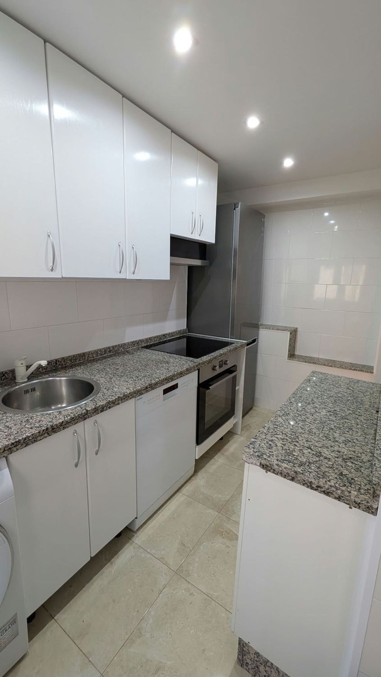 Piso en Calle del Teniente Alfonso Martínez, 1, Milán-Pumarín - Foto 18