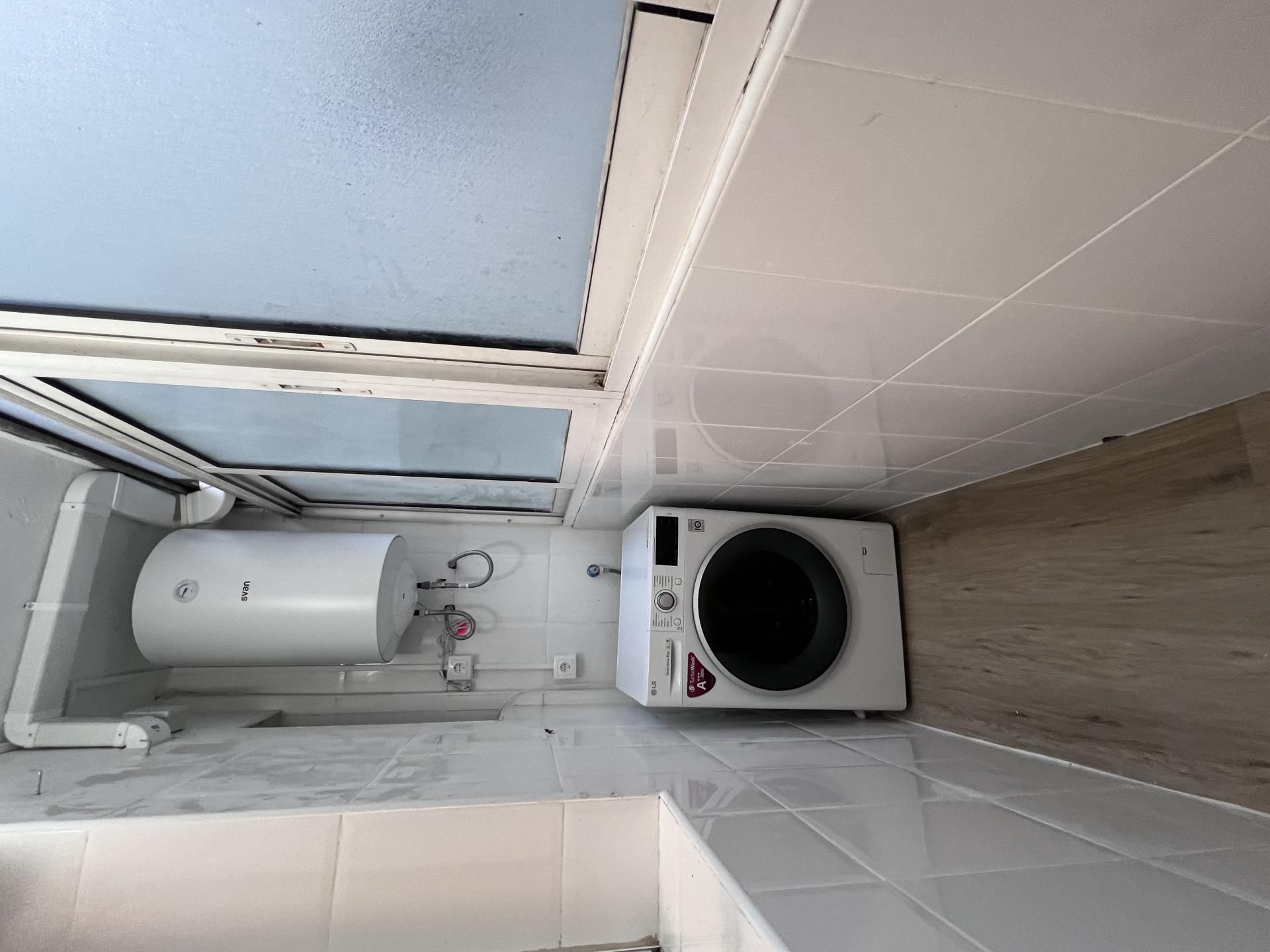 Piso en  Calle Escritor Ruiz Aguilera 2 - Foto 9