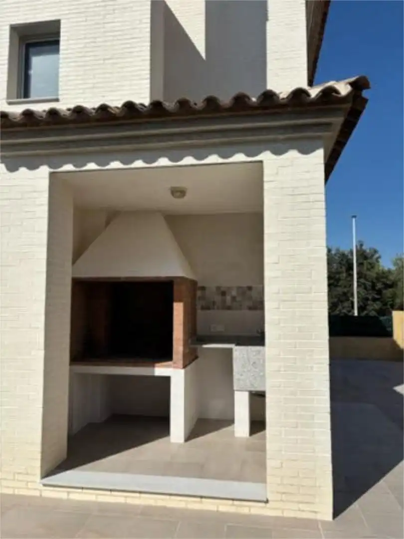 Casa adosada en Urbanizacion Els Pous - Foto 4
