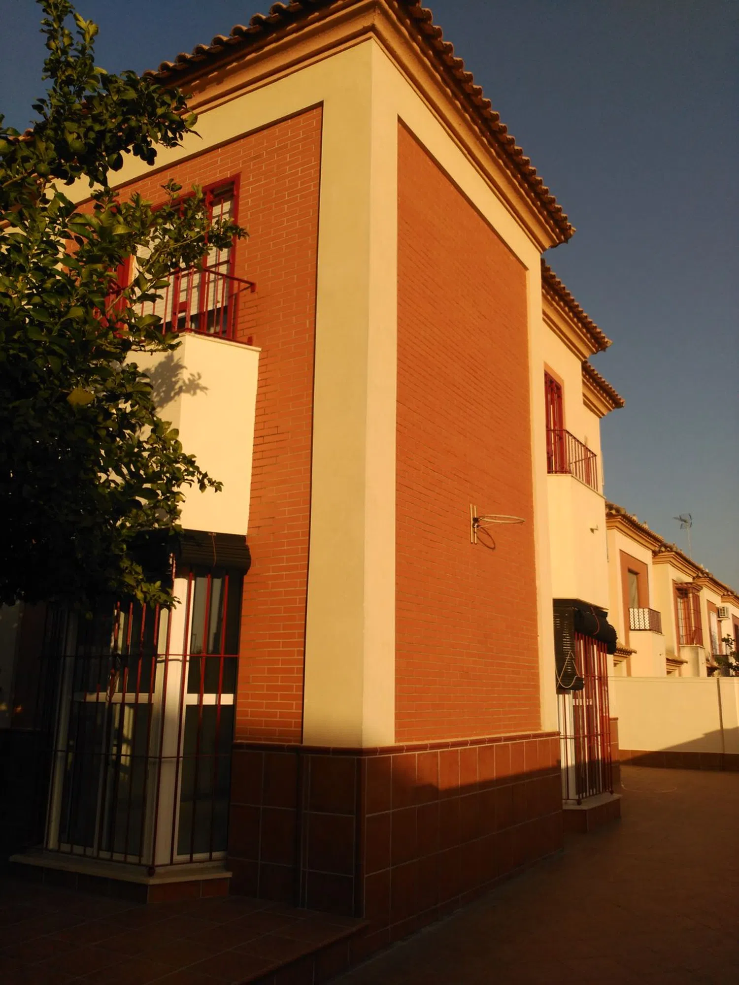 Chalet adosado en Urb. arco norte Arco norte - Avda España - Foto 1