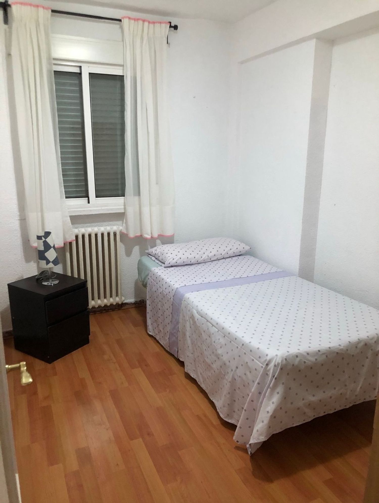 Piso en Calle Pico de los Artilleros, 152, Vinateros - Foto 1