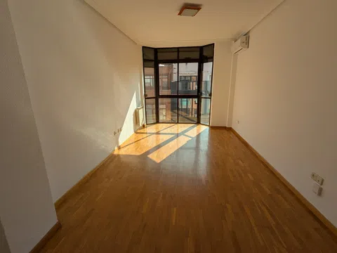 Piso en calle Cardenal Solís, 10