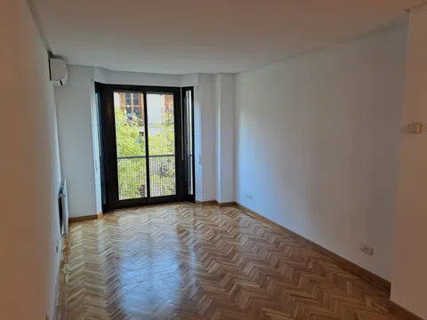 Piso en calle de Juan de Urbieta, 13