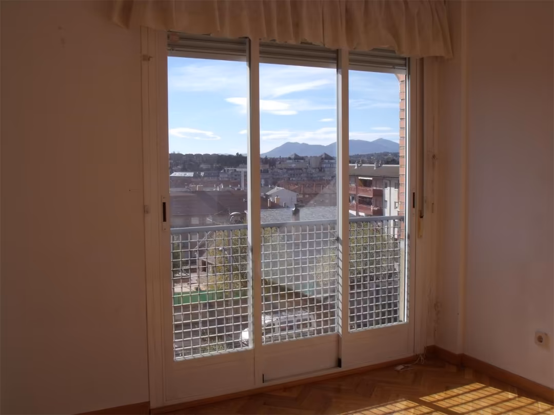 Piso en  Avenida de Honorio Lozano 53 - Foto 9