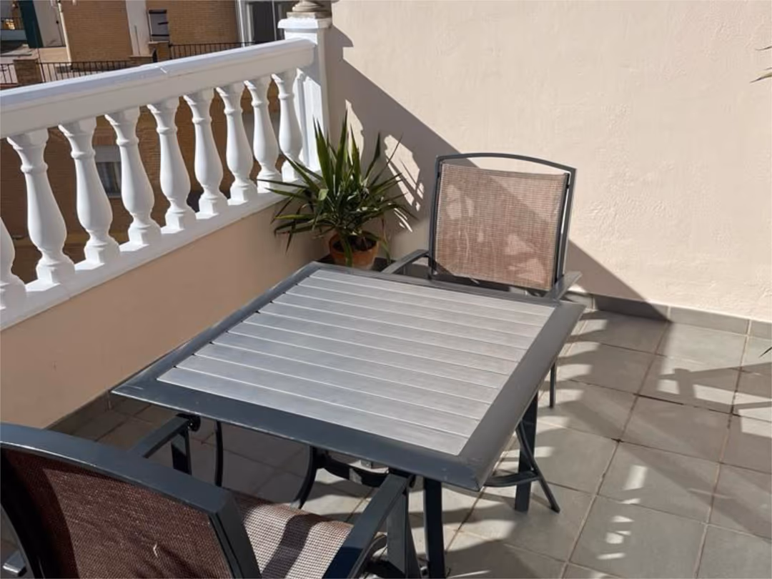 Piso en  Calle Jumilla 9