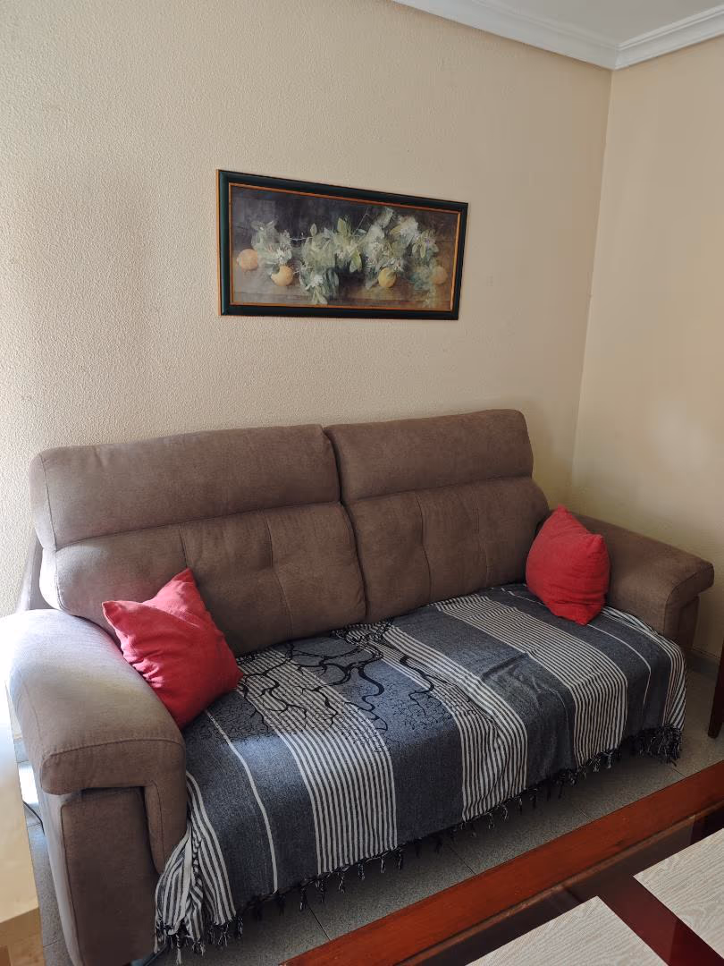 Apartamento en  Calle Huerto Pomares 2b