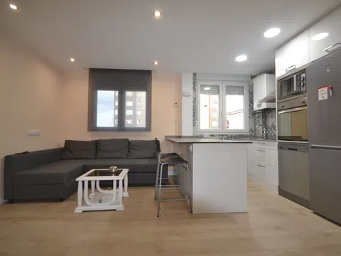 Piso en calle Fernando de los Ríos, 83