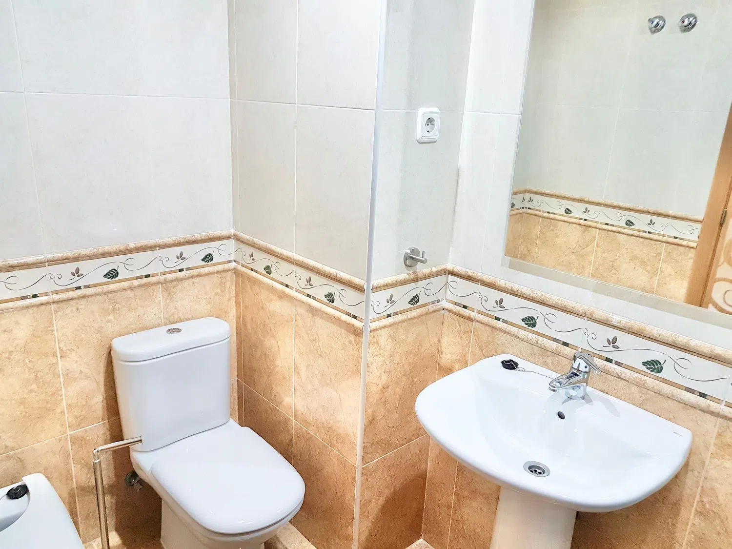 Piso en avenida Don Juan de Borbón, 202 - Foto 32