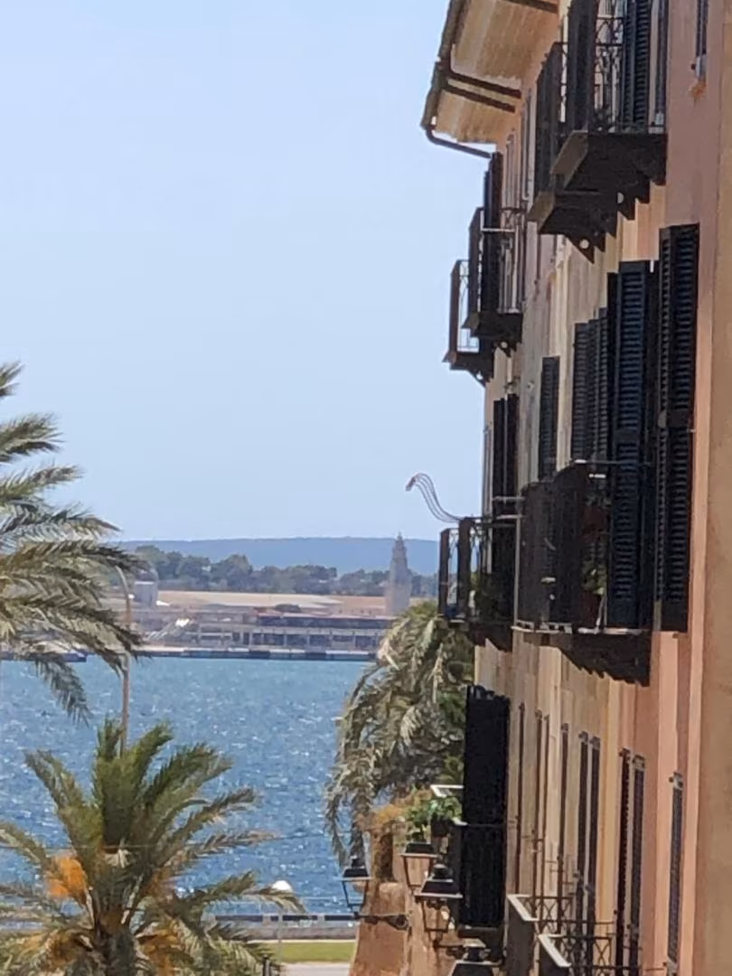 Piso en avenida Avinguda de Gabriel Alomar 26 - Foto 1