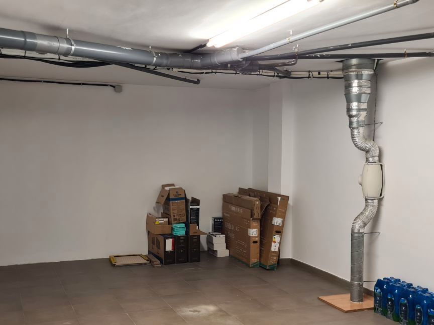 Local comercial en  Carretera de Barcelona 598 - Foto 3