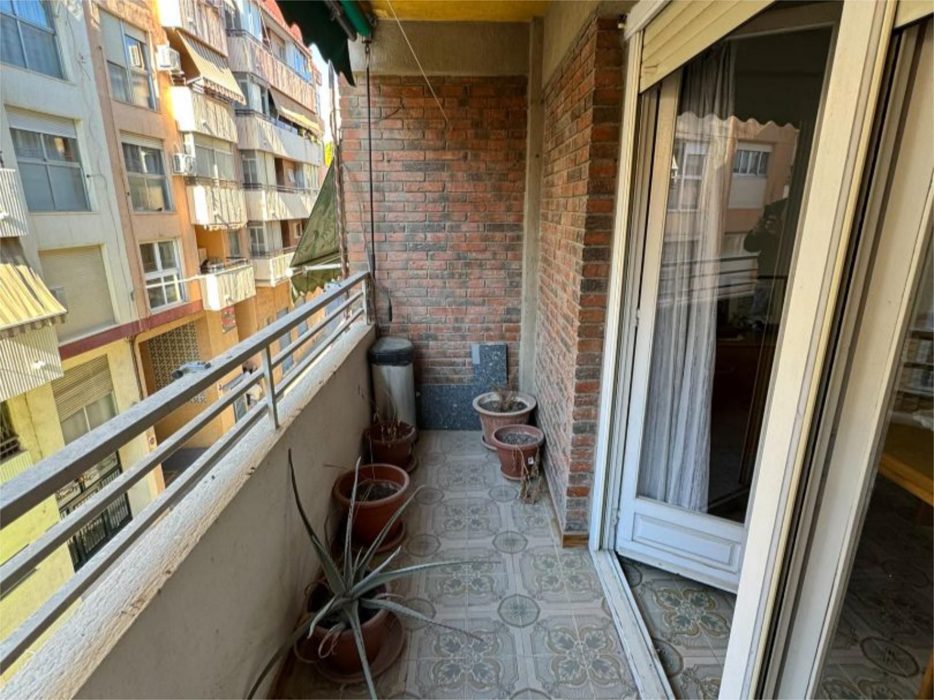 Piso en  Calle Ingeniero Sanchiz Pujalte 19 - Foto 18