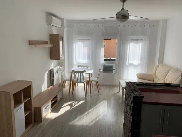 Piso en calle de la Duquesa de Villahermosa, 50 - Foto 1