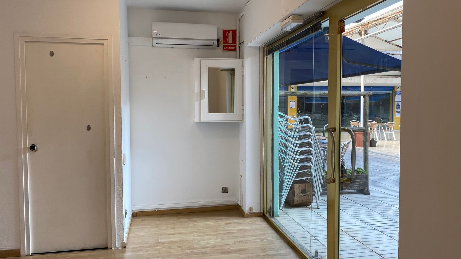 Local en calle de la Llibertat, 137 local 6 - Foto 3