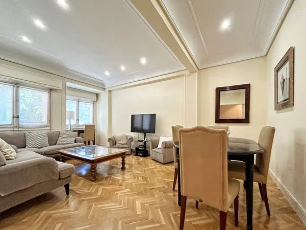 Piso en calle de Nuestra Señora de Luján, 5