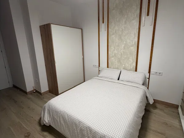 Estudio en Calle de Ramón y Cajal, 61 - Foto 1