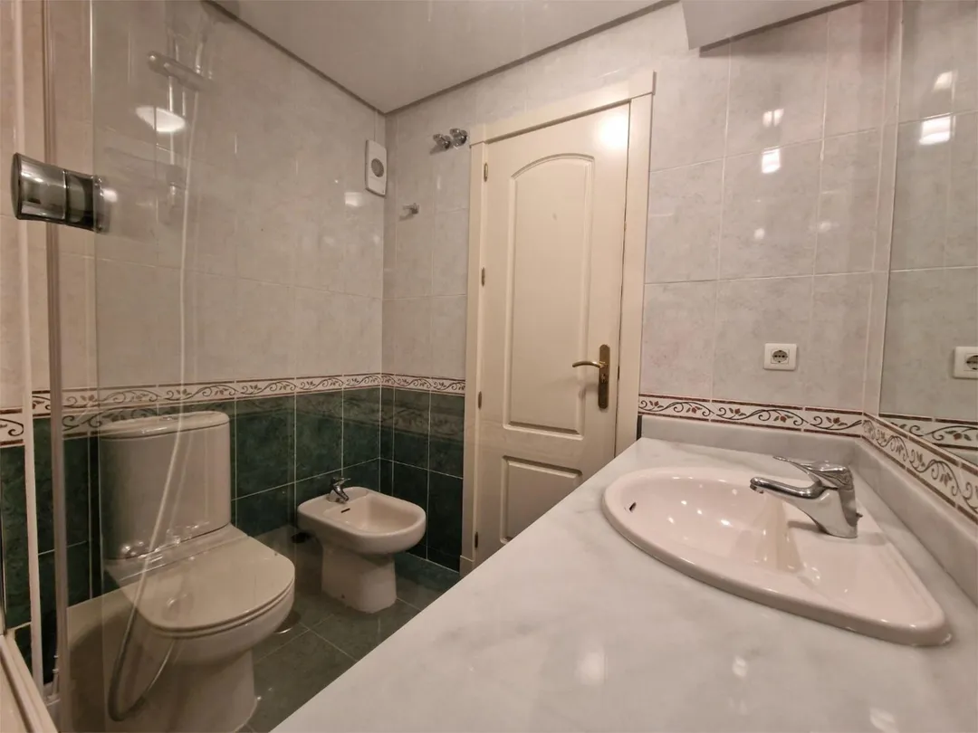 Piso en  Calle Mercedes Formica 4 - Foto 32