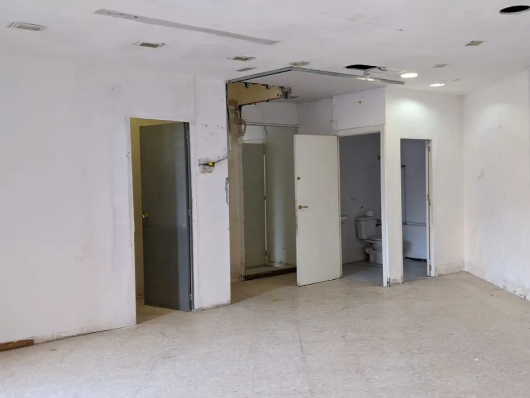 Local comercial en  Carrer de la Llibertat 14 - Foto 5