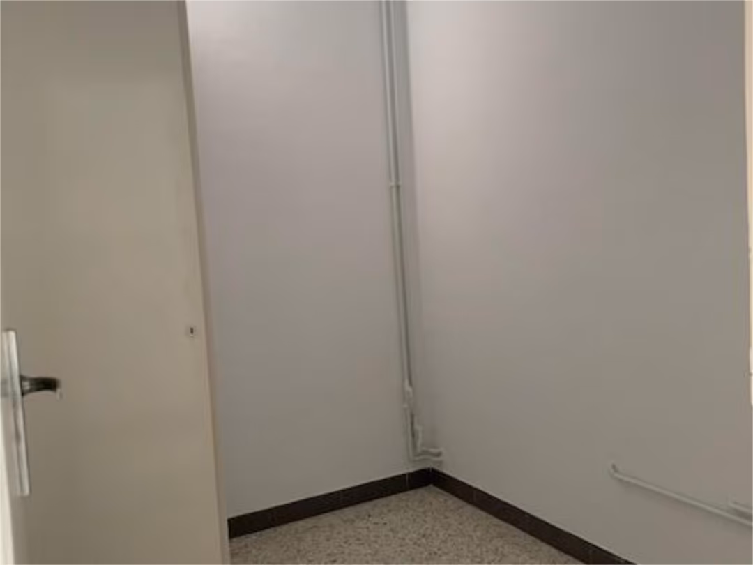 Piso en  Carrer de Miquel Servet 21 - Foto 5