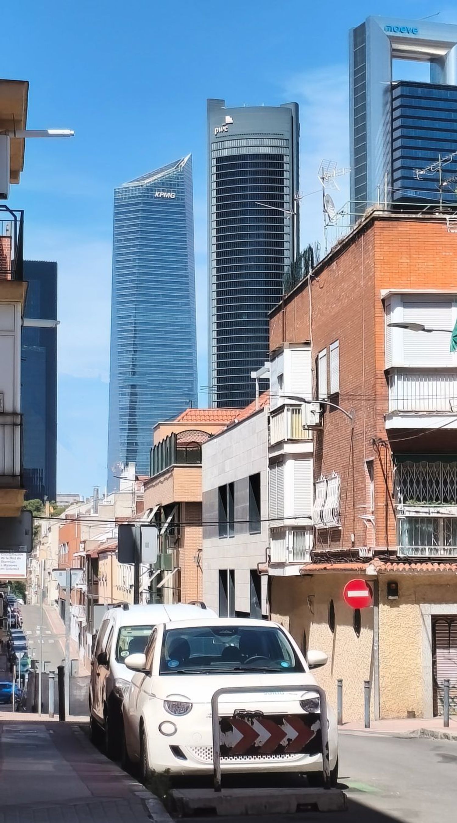 Piso en Calle del Ailanto, 31 - Foto 2