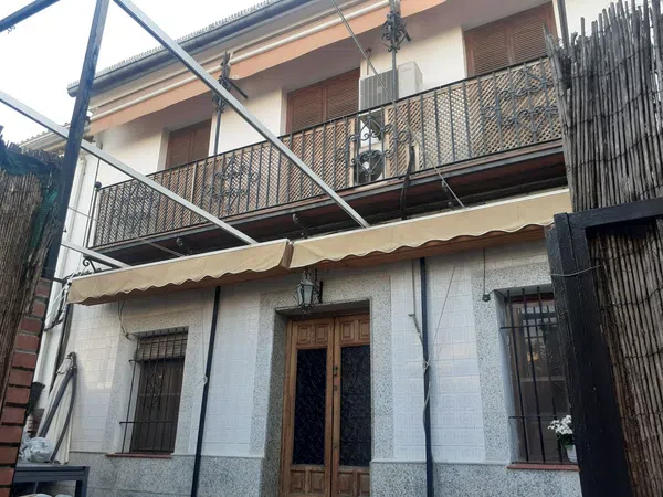 Chalet pareado en Calle del Islam, 35, Carretera Trassierra - Colonia de la Paz - Foto 1