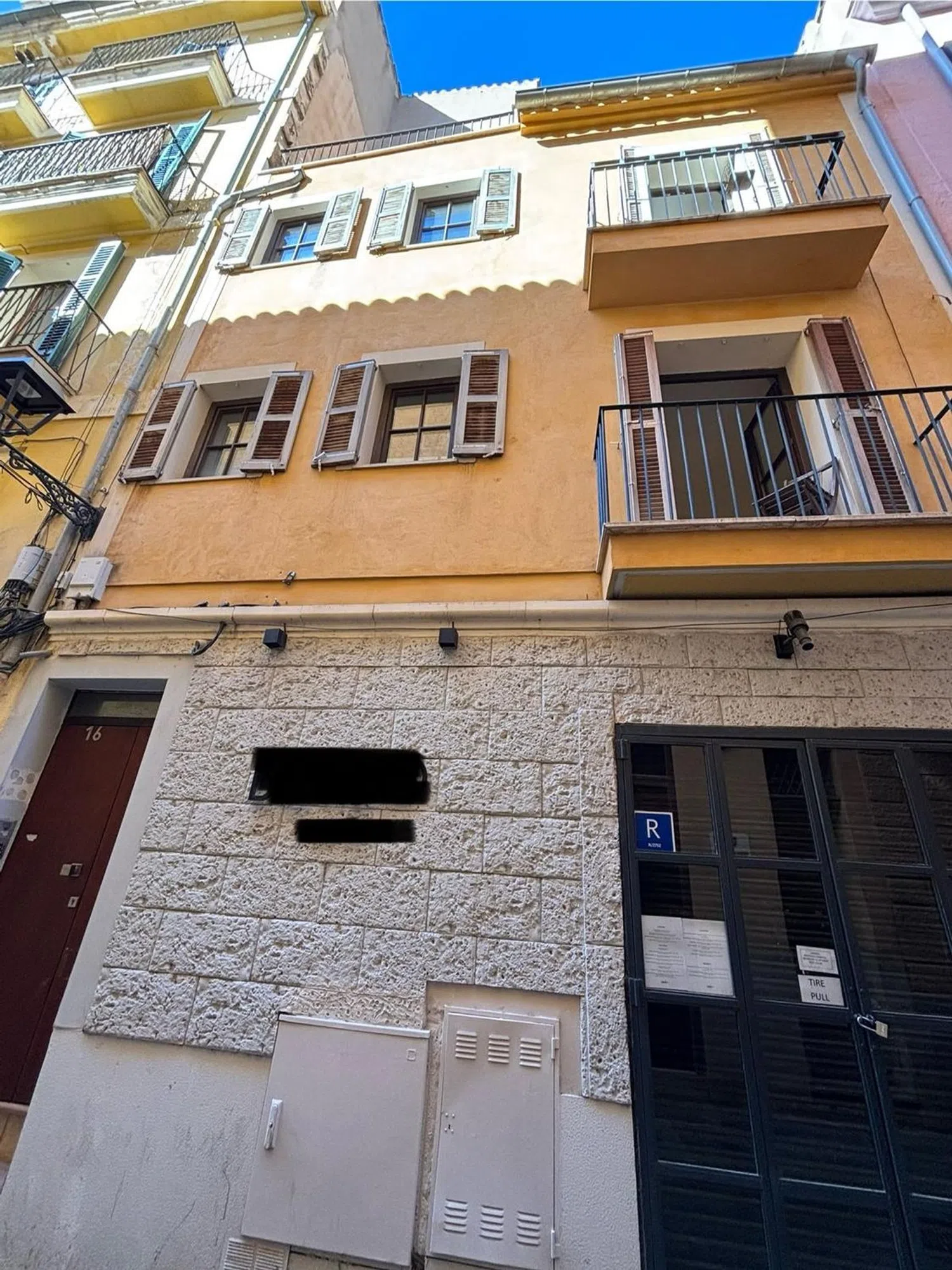Chalet adosado en calle de Vallseca, 18 - Foto 1