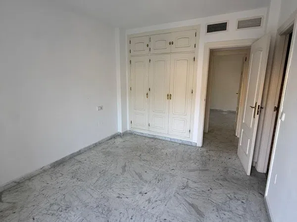 Piso en Paseo de Miramar - Foto 22