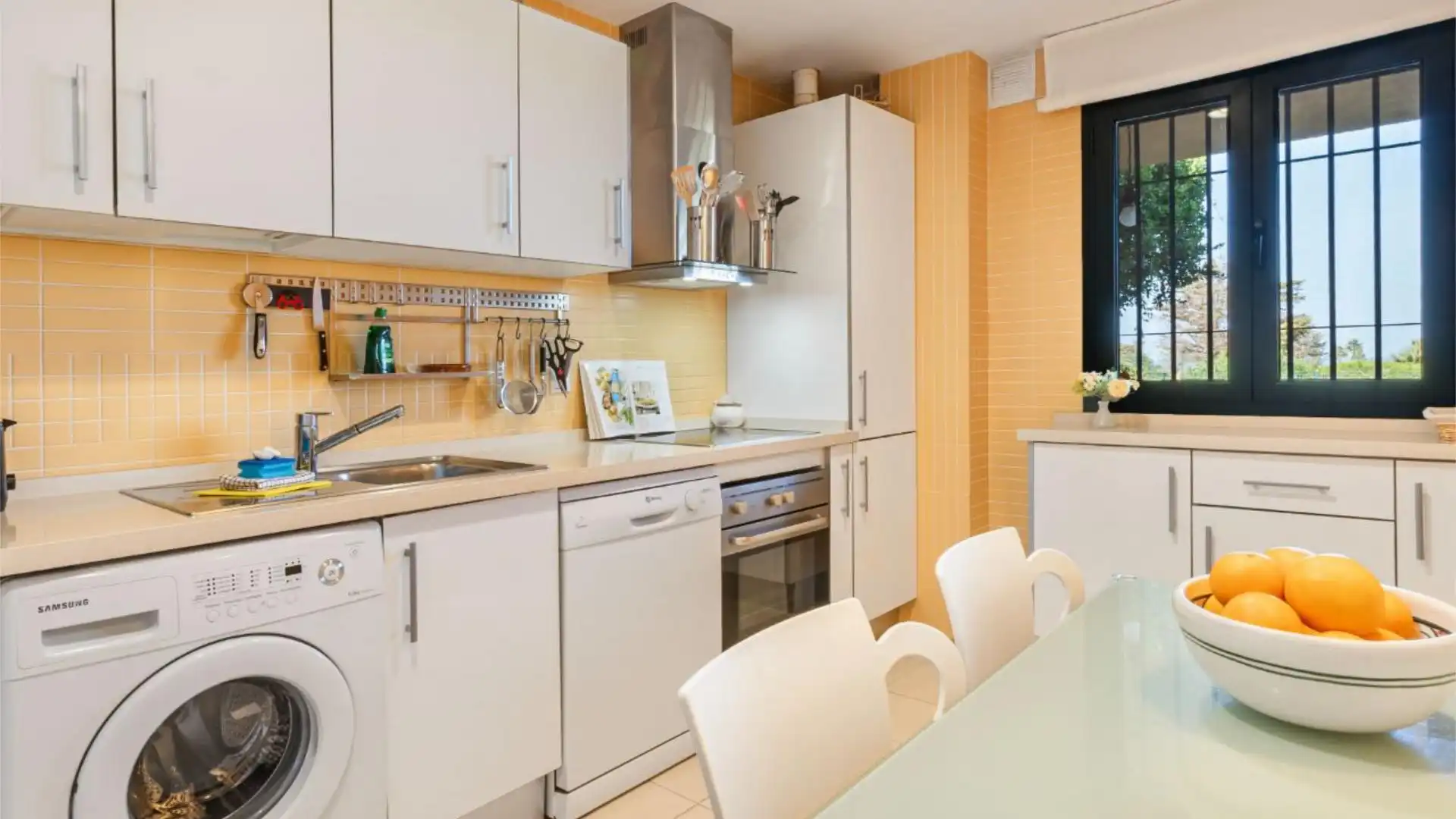 Casa adosada en  Calle Teodosio 12 - Foto 19