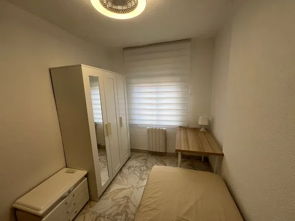 Piso en Juan de la Cierva - Foto 4