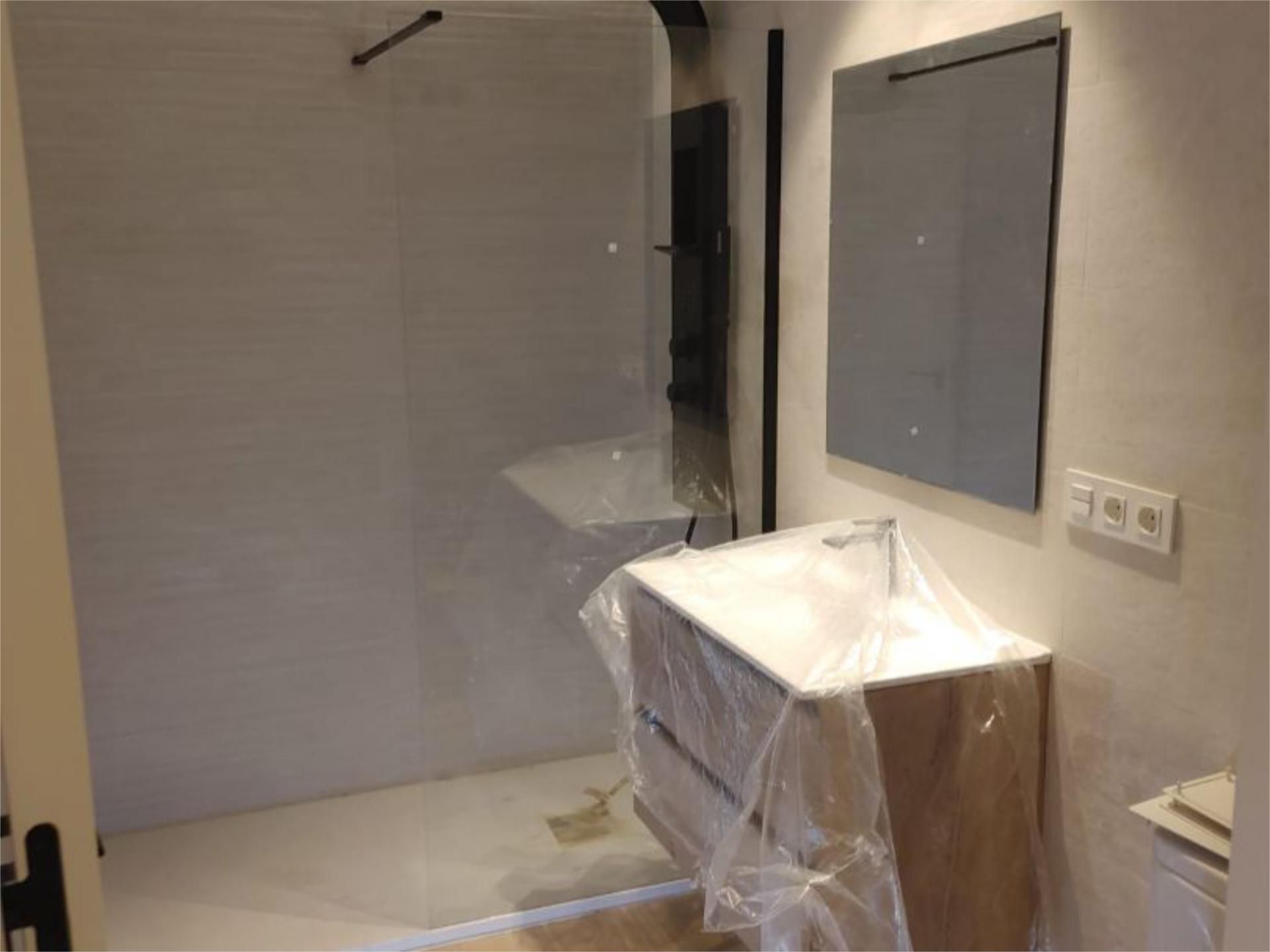 Casa adosada en  Calle Adelantado 2 - Foto 8