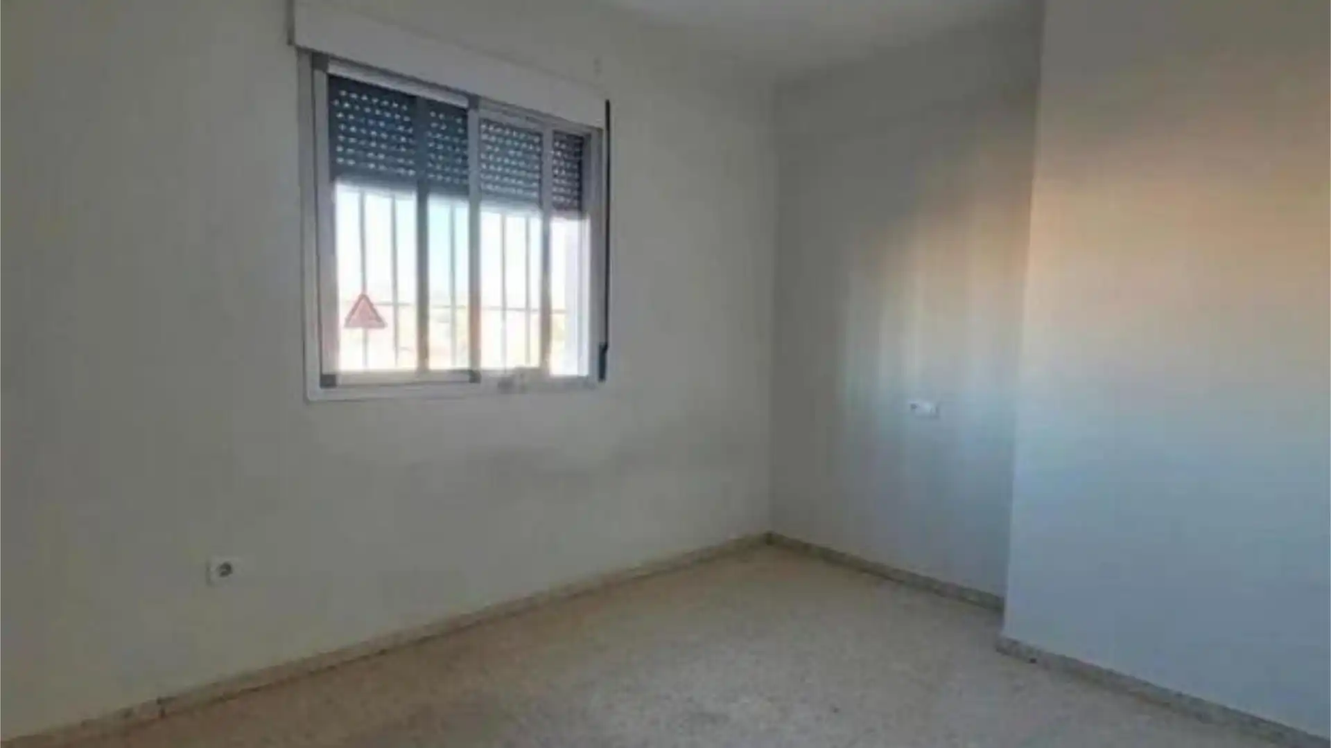 Piso en maracena - Foto 9