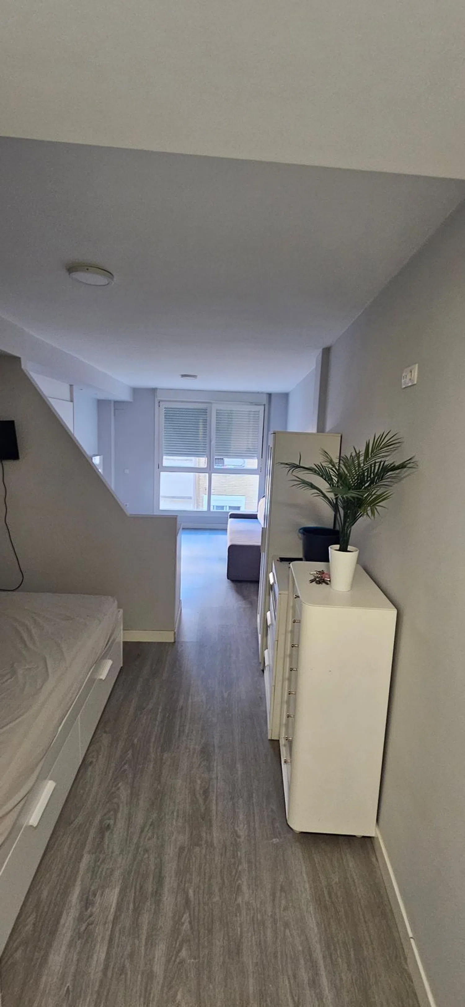 Estudio en calle d'Empar Ballester, 38 - Foto 4