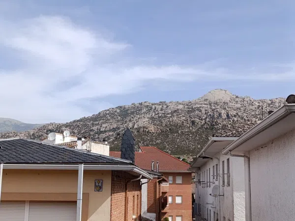 Piso en Manzanares el Real - Foto 1