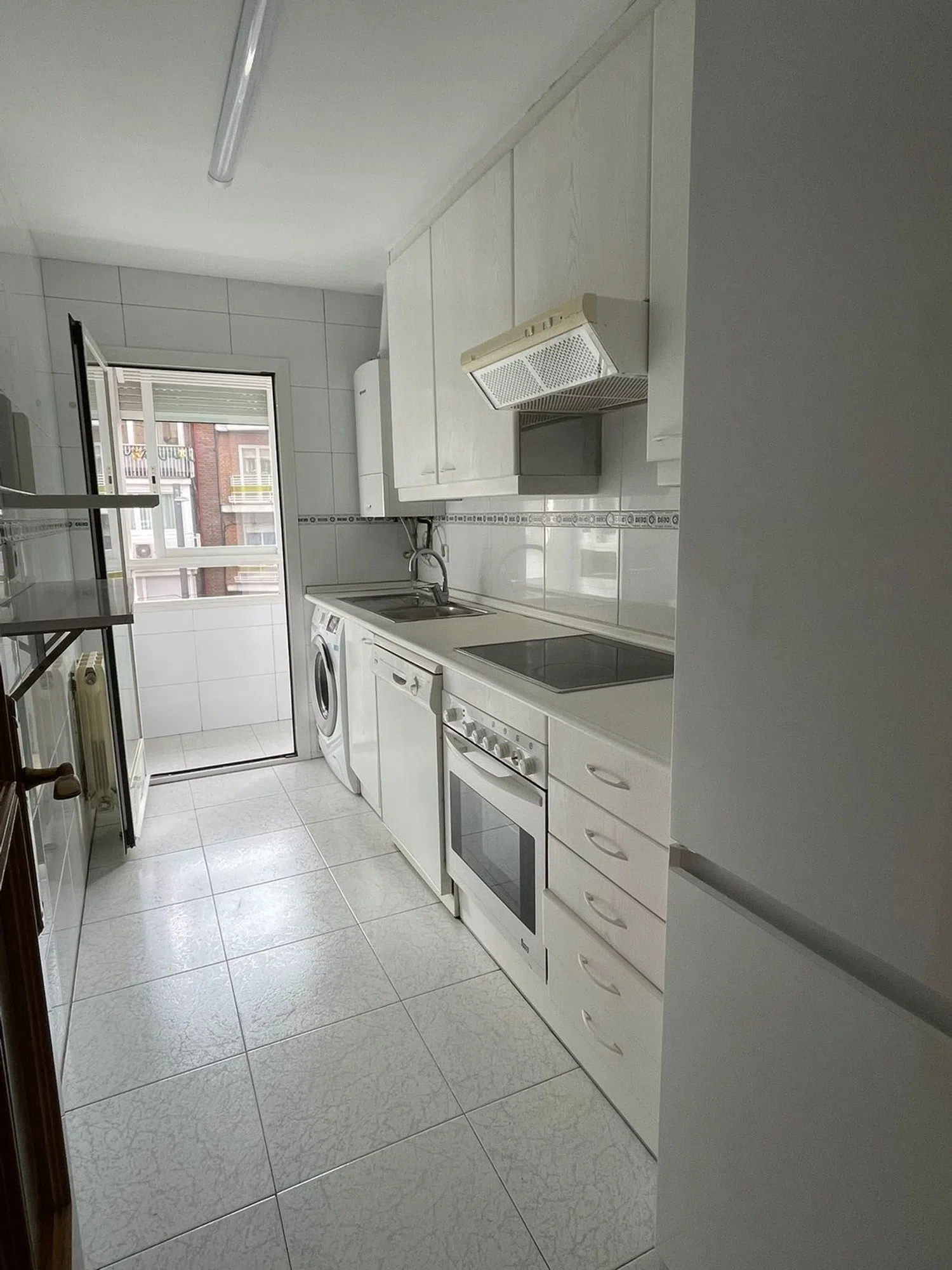 Piso en calle Alcalá, 375 - Foto 2