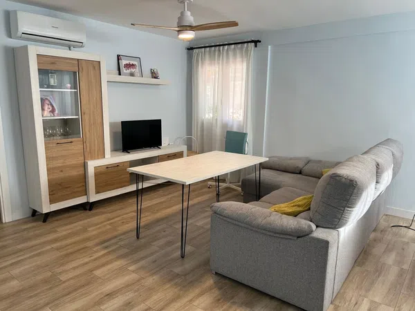 Piso en calle de Cardeñosa, 63