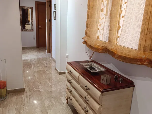 Piso en calle Pintor Juan de Juanes, 6 - Foto 2