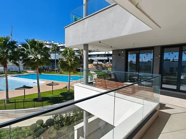 Piso en calle República Checa, 13 - Foto 2