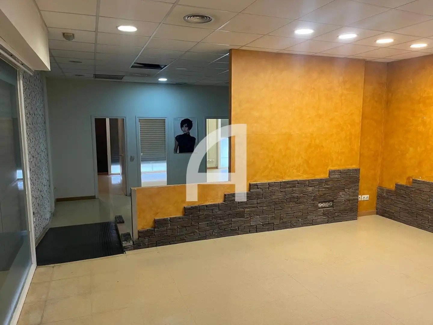 Local comercial en  Dr. Calsina - Foto 4