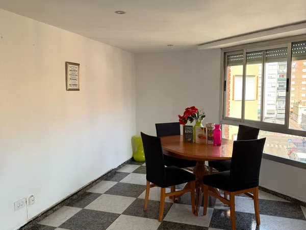 Piso en Calle dels Germans Vilafañe, 8, Zona Plaza Donoso Cortés - Avda Magdalena - Foto 5