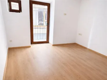 Piso en  Carrer Abat Oliba 7 - Foto 5