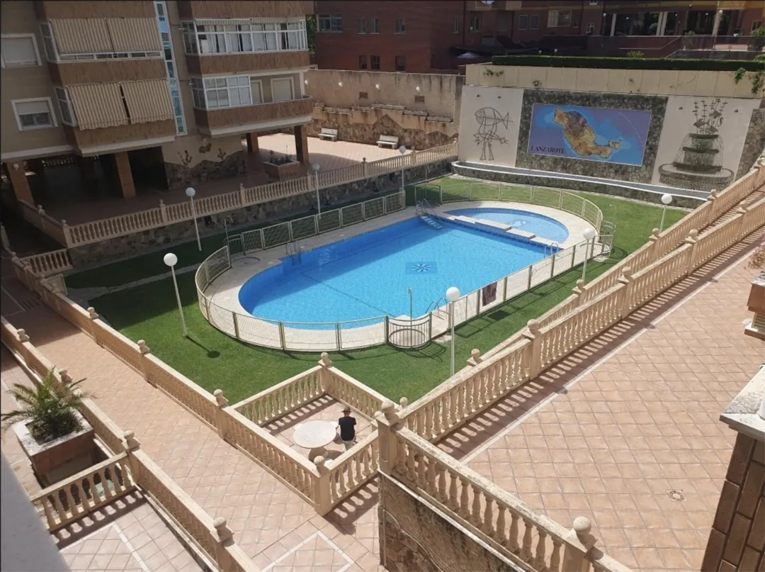 Piso en  Avenida Alfonso Diaz de Bustamante y Quijano 11 - Foto 1