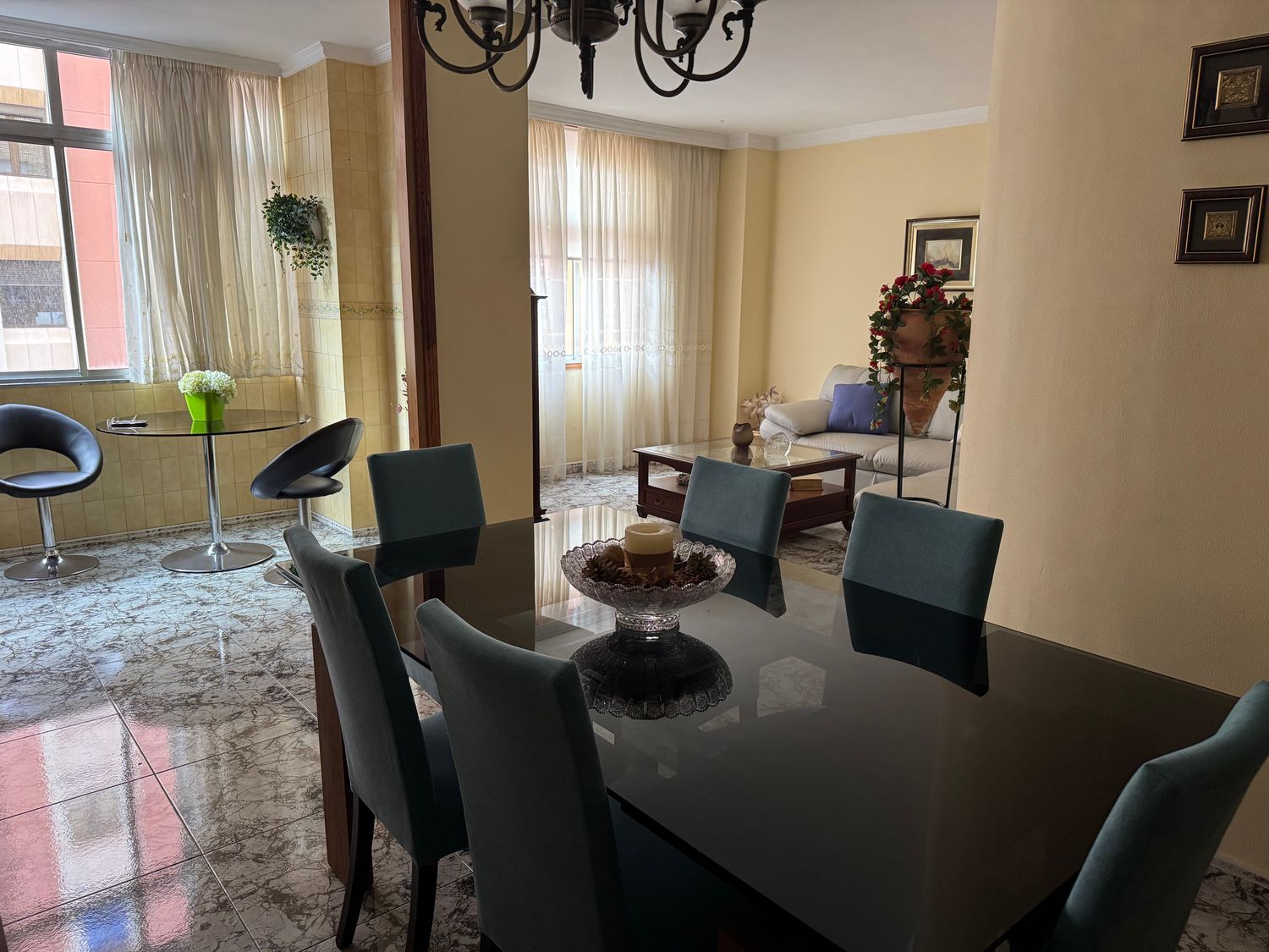 Piso en calle Cronista Benítez Inglott, 18 - Foto 1